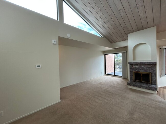 Building Photo - Large 2 BR / 2 BA featuring Cathedral Ceilings, Washer & Dryer, Plus Parking Included!