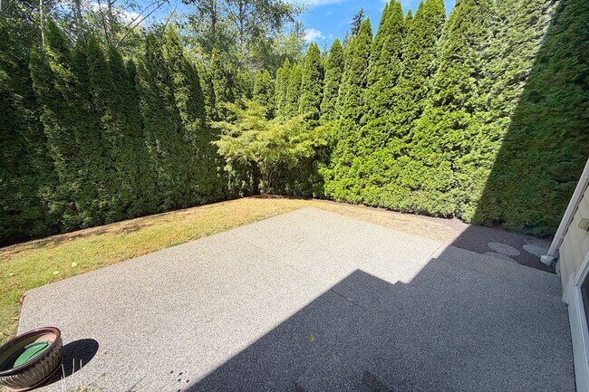 Building Photo - 3Bd/2.5Ba Redmond Home