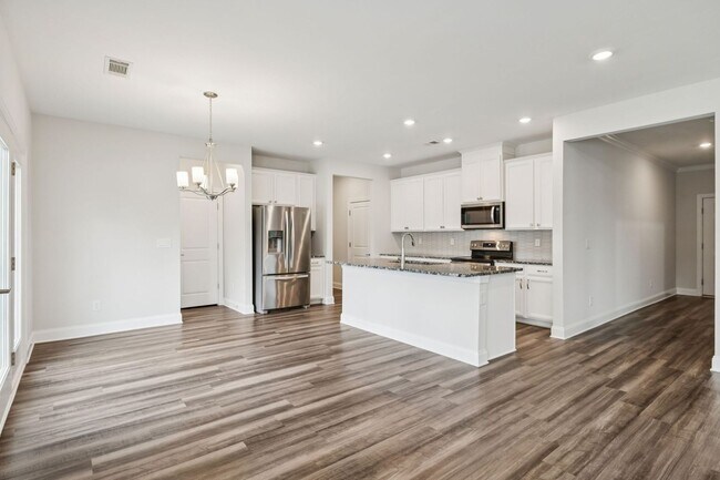 Building Photo - Clover Glen Rental