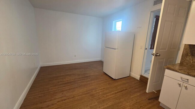 Building Photo - 16227 SW 139th Ct