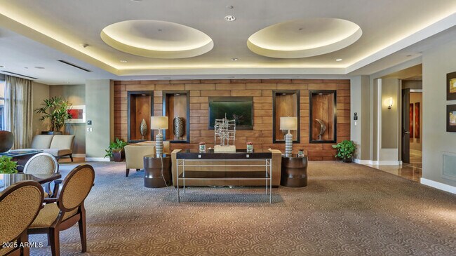 Building Photo - 2211 E Camelback Rd