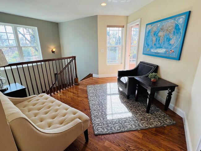 Building Photo - 3209 W Fairview Pl