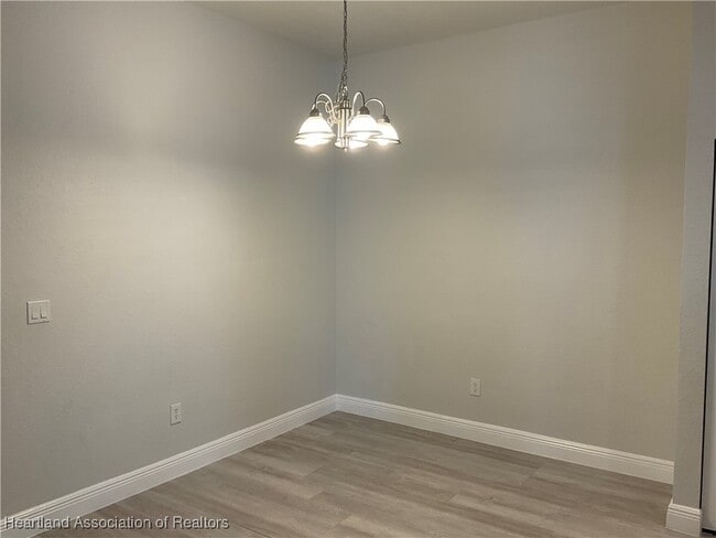 Building Photo - 3714 Peugeot St