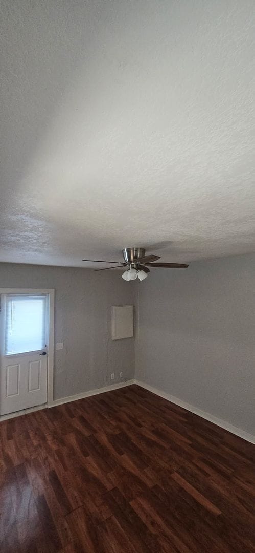 Building Photo - 808 2nd St