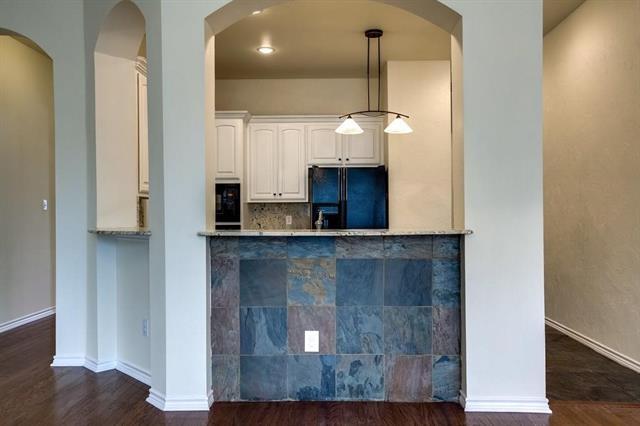 Building Photo - 314 Chisholm Trail