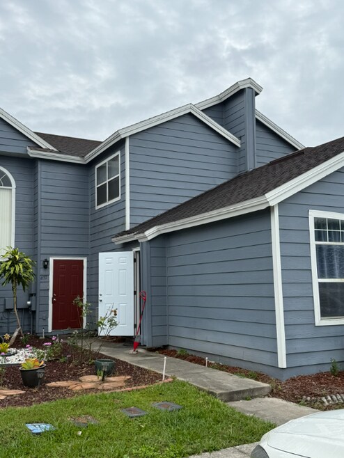 Building Photo - 657 Orchid Dr