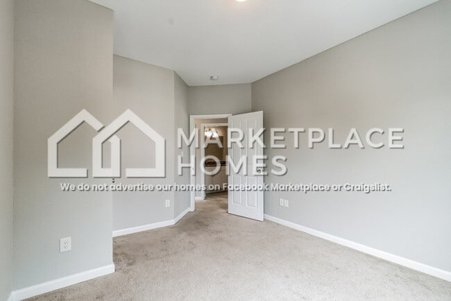 Building Photo - 2529 Tidewater Dr