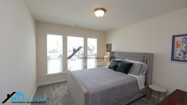 Building Photo - 291 White Oak Ridge Dr