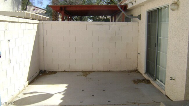 Building Photo - 8027 Teresita Ave
