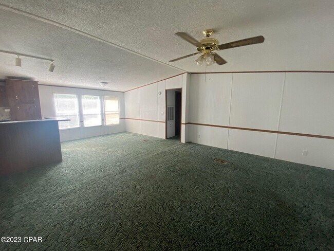 Building Photo - 9725 Bear St