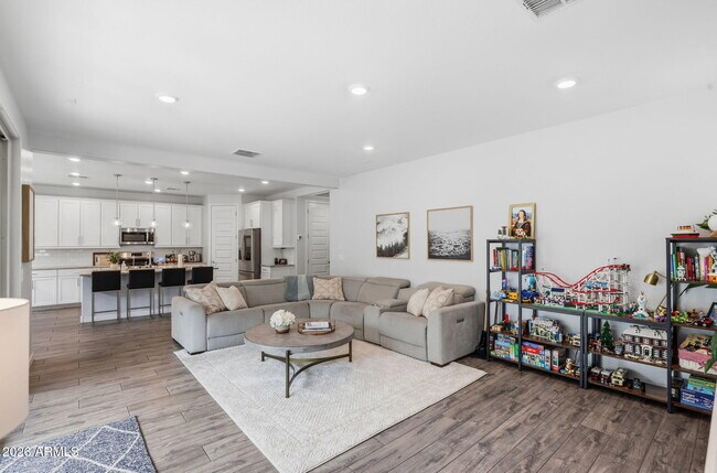 Building Photo - 1166 E Weatherby Way