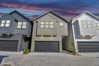 Building Photo - 9027 Laverne Oak Ln