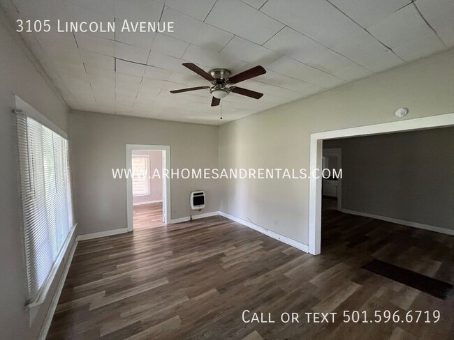 Building Photo - 3105 Lincoln Ave