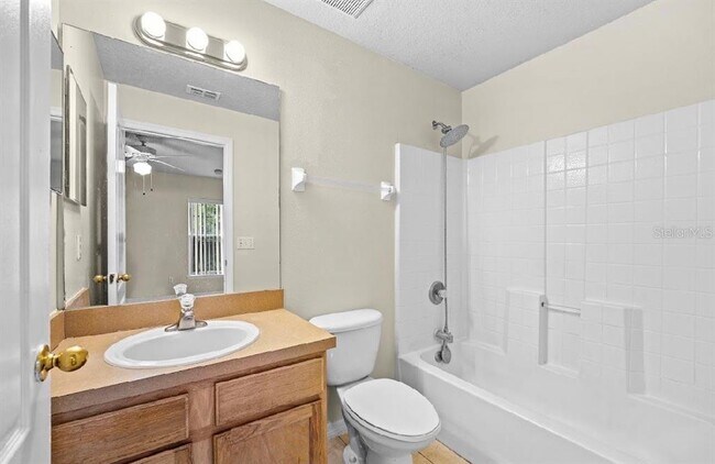 Building Photo - 131 Sandy Ridge Dr