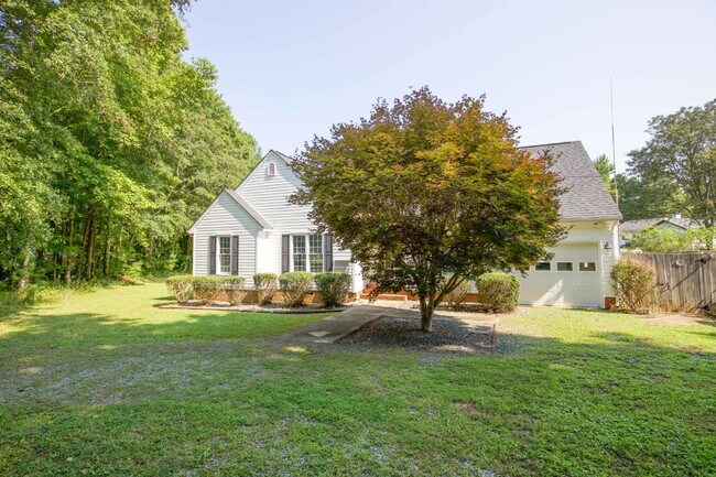 Building Photo - Charming 3-Bed, 2-Bath Home in Pittsboro's Serene Olde Farm Neighborhood! ?????