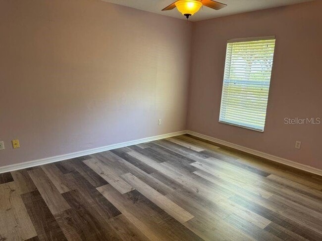 Building Photo - 839 Princeton Dr