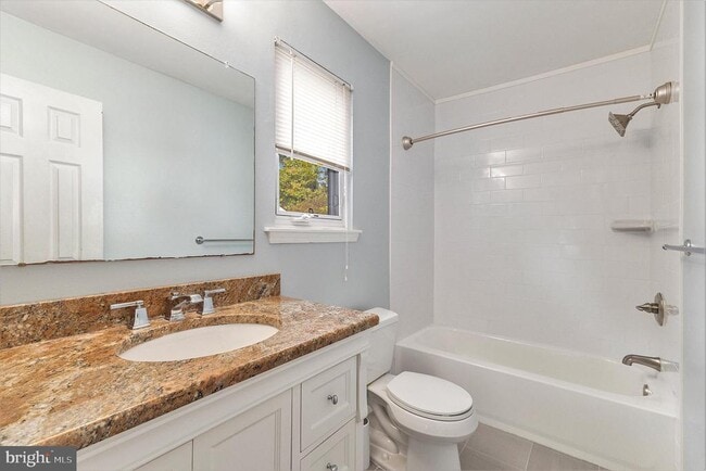 Building Photo - 18 Flintlock Ln