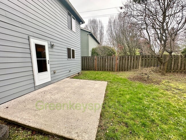 Building Photo - 100$ OFF FIRST MONTHS RENT IF A LEASE IS SIGNED BY 3/17