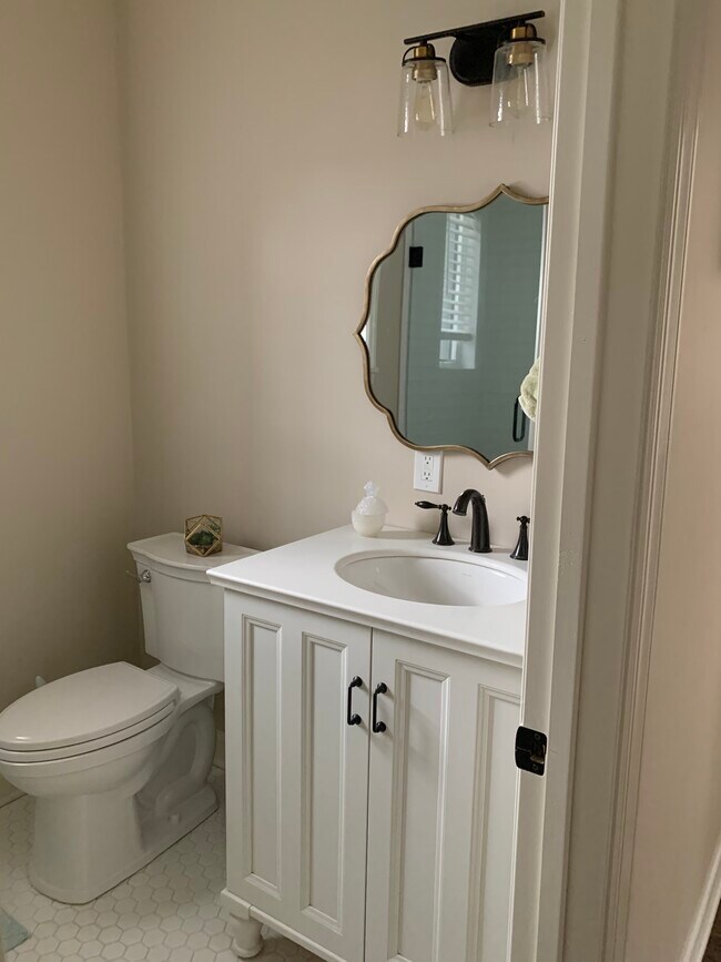 2nd bathroom - 2420 Derbyshire Rd