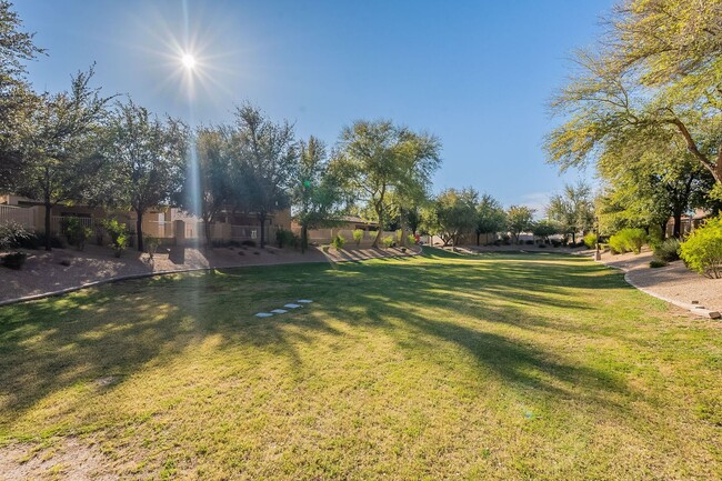 Building Photo - Charming Gated Community Chandler Home wit...