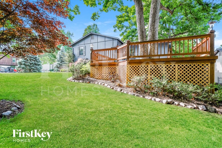 Building Photo - 2 Forest Glade Ct