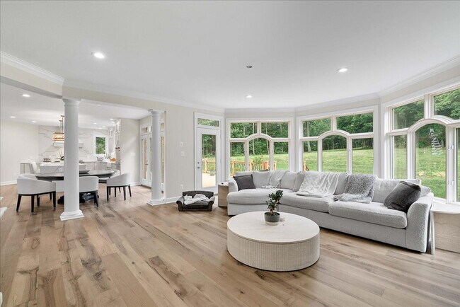Building Photo - Your New Home Awaits