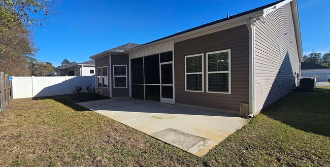 Building Photo - 440 Shaftesbury Ln