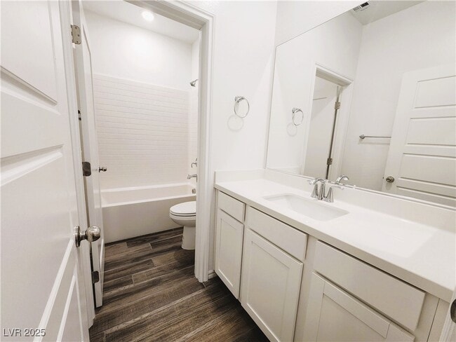 Building Photo - 25 Barbara Ln