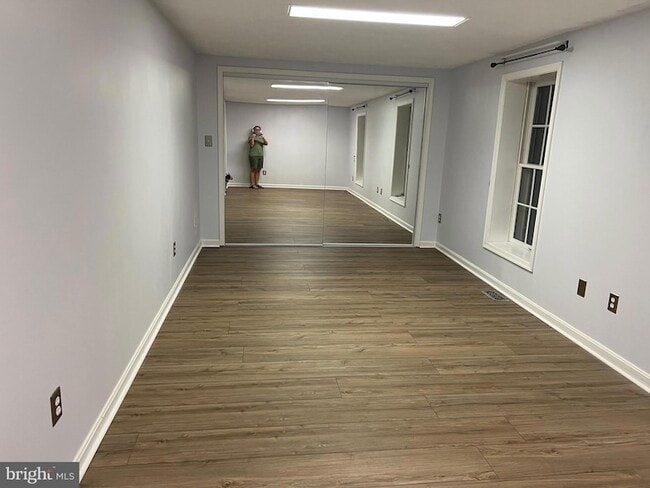 Building Photo - 216 Stern Cove