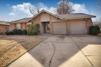Building Photo - 620 Winding Ln