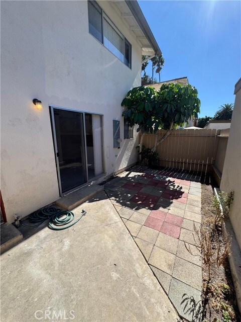 Building Photo - 1722 Mitchell Ave