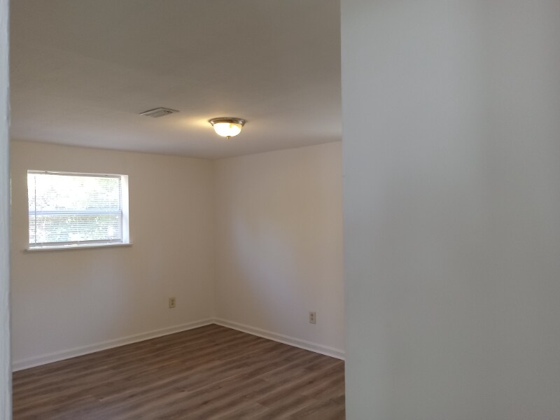 Building Photo - 1621 AL-27