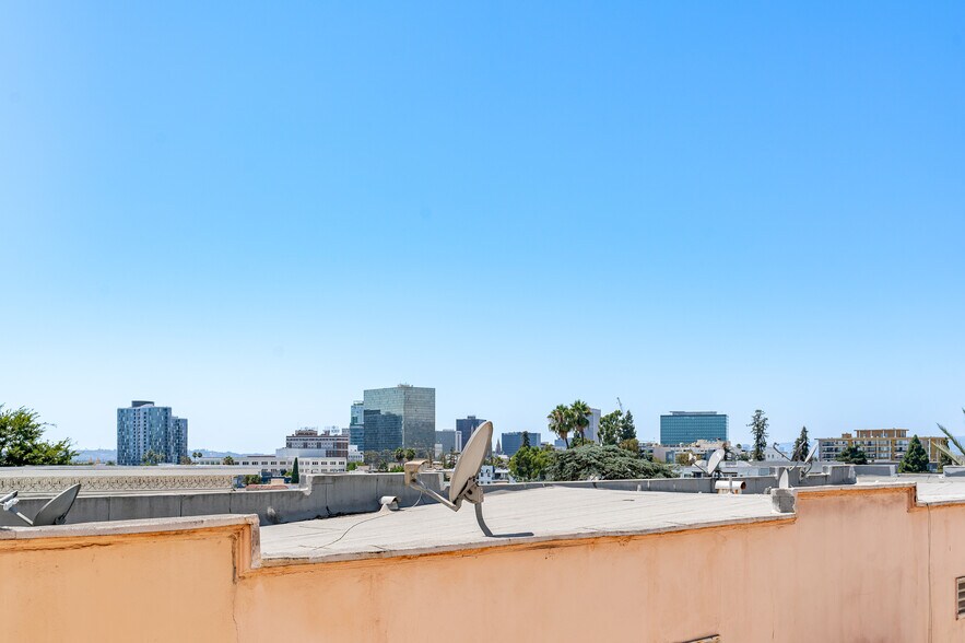 Building Photo - 268 4/6 S Coronado St