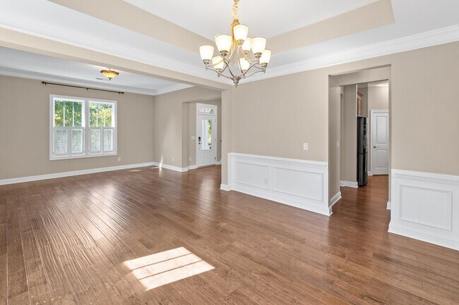 Building Photo - 4 Bedroom Home with Finished Flex Space Ab...