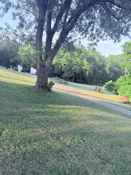 Building Photo - 1315 Bell Grimes Ln