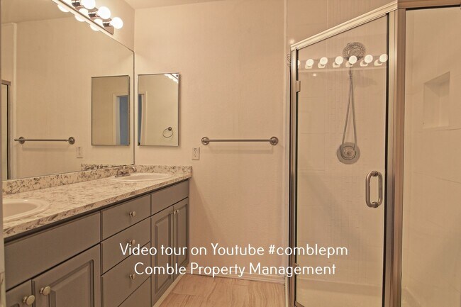 Building Photo - Redmond Condo for Rent
