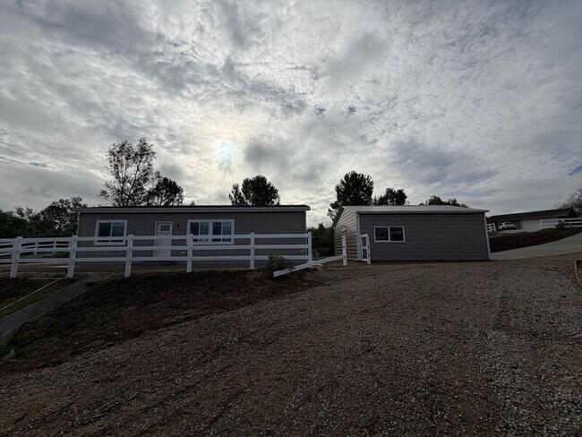 Building Photo - 40530 Calle Cancion