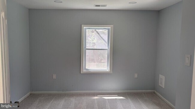 Building Photo - 16110 Bealle Hill Rd