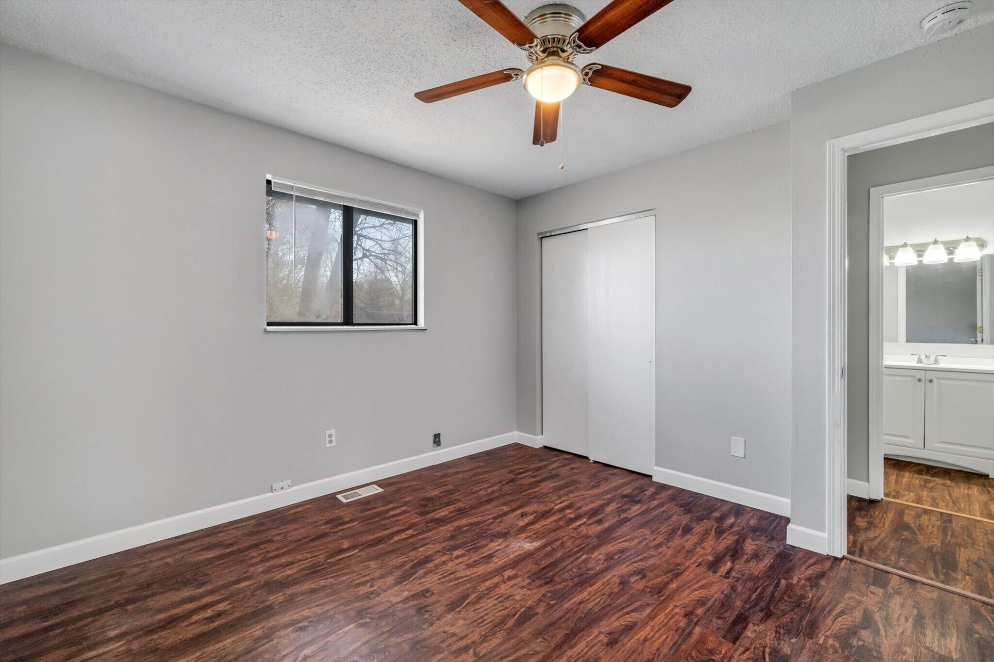 Building Photo - 11 Carriage Lane