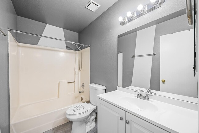 Building Photo - 1455 N Alma School Rd