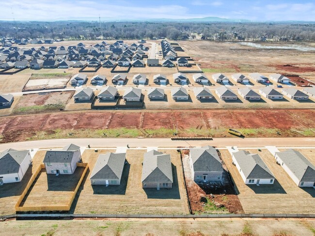 Building Photo - 137 Havner Dr