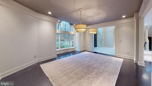 Building Photo - 9629 Eagle Ridge Dr