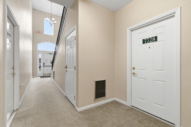 Building Photo - 7728 S Essex Gate Dr