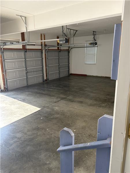 Building Photo - 10201 Hartwood Ct