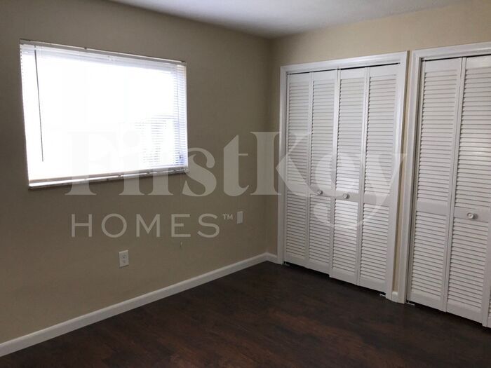 Building Photo - 9280 Sunset Strip