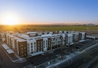 Building Photo - Somerset Upscale Apartments
