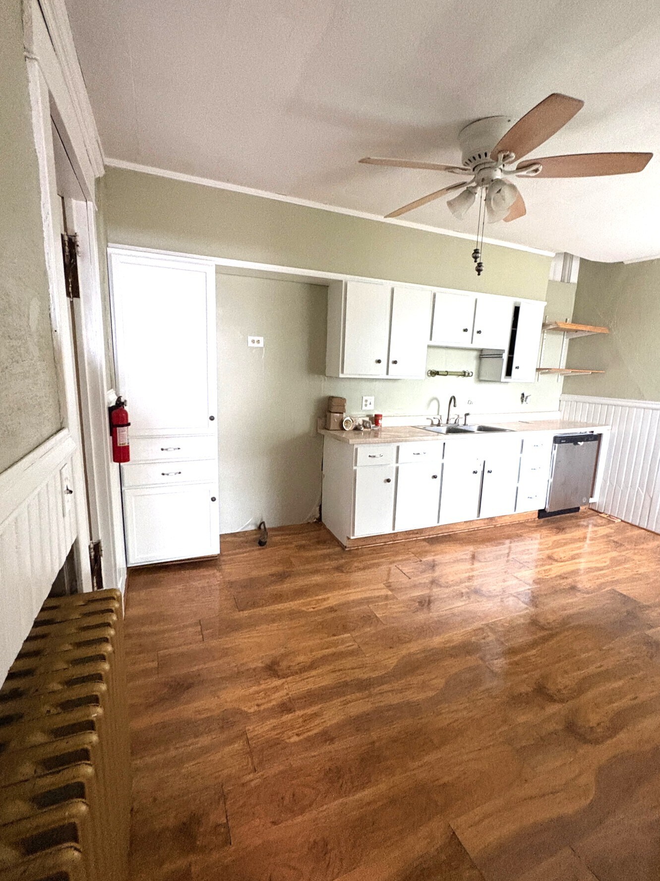 Building Photo - 530 Cherry St