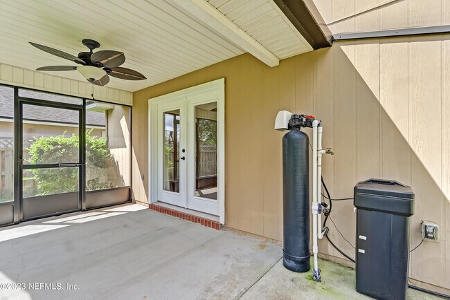 Building Photo - 608 Birchbark Trail