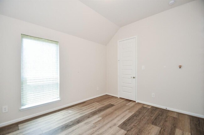 Building Photo - 10803 Spiny Caterpillar Ct