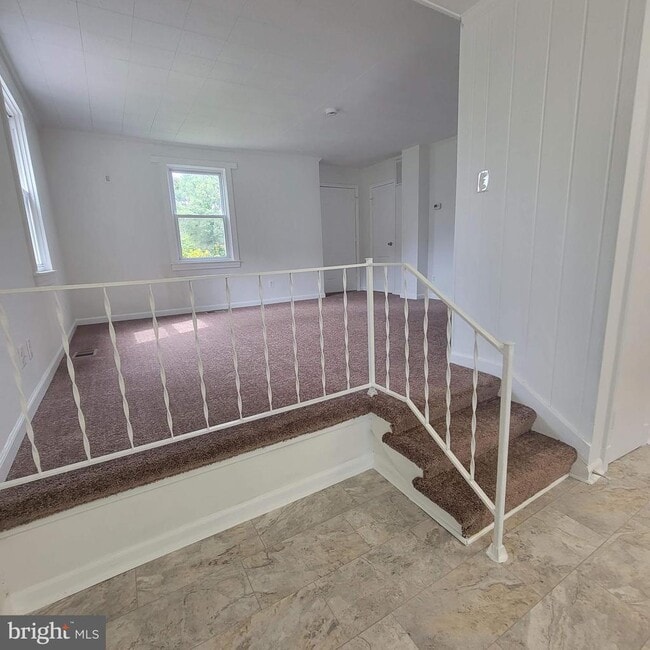 Building Photo - 13300 Williams Dr
